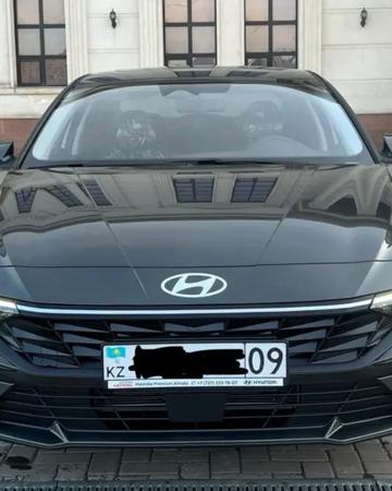 Hyundai Elantra Lux Новая