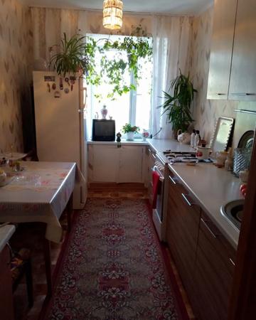 Продам двухкомнатную квартиру район Парус