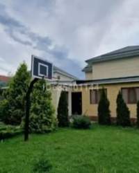 Просторный дом с участком для комфортной жизни и отдыха всей семьи