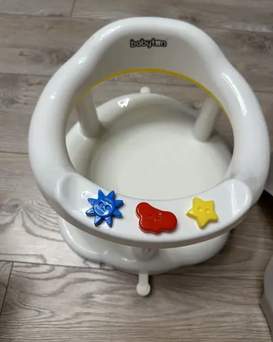 Продам стульчик для купания