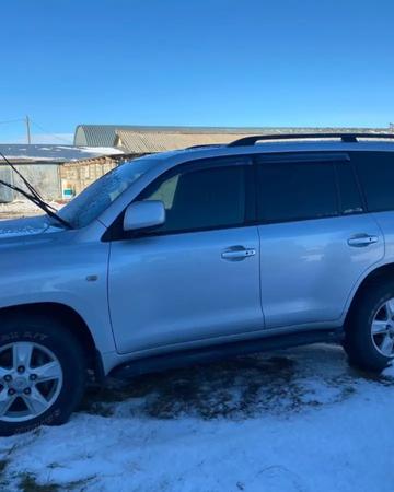 Продам авто Land Cruiser 200