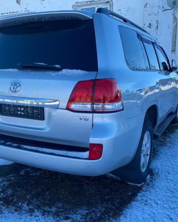 Продам авто Land Cruiser 200