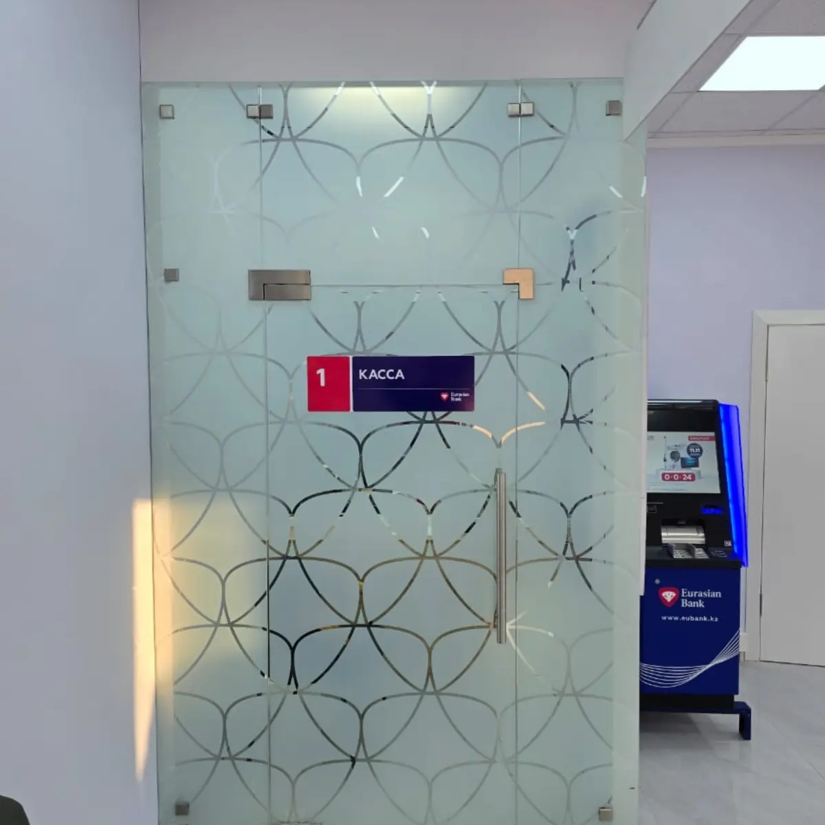 Защищенные кассовые кабины кассовые боксы для банков, ломбардов и обменных пунктов. | Изделия из металла | Алматы | Галерея объявления (SEO) | 1