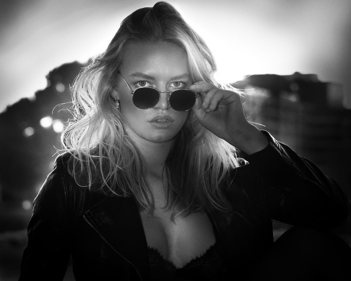 Black-and-white editorial photograph from the Infinity Brando portfolio