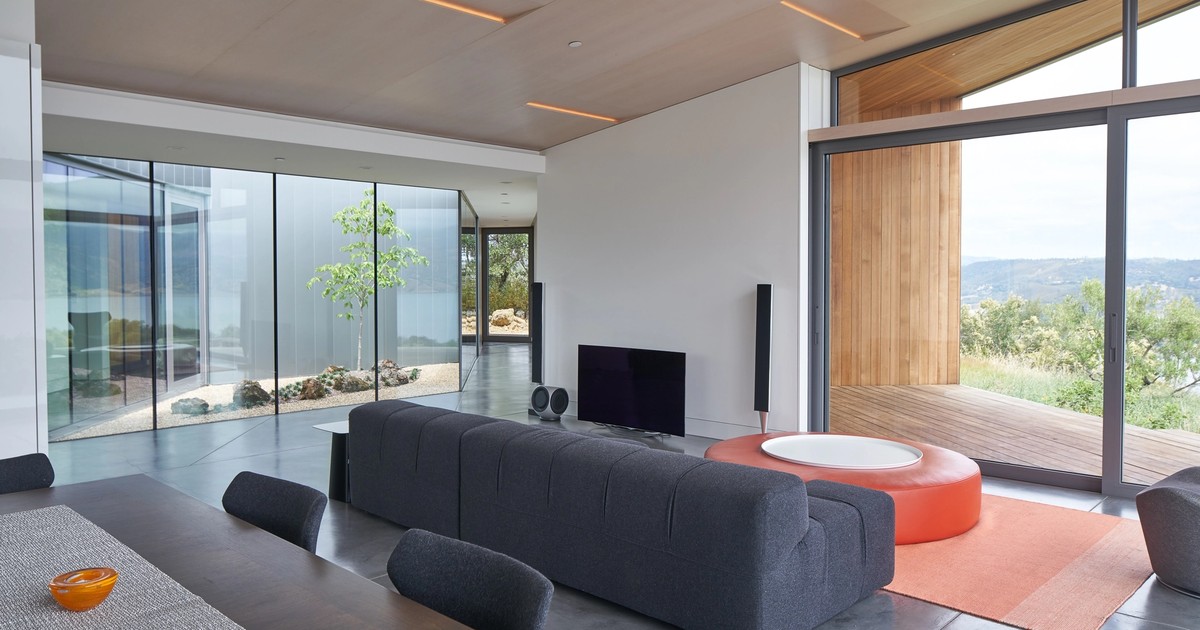 Centric General Contractors Construction and Build California Lake Berryessa Interior Openplan Living Dining
