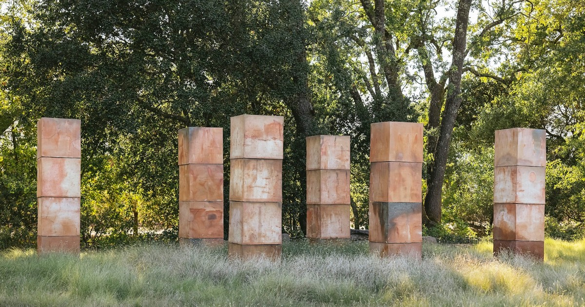 Centric General Contractors Construction and Build California Bella Oaks Garden Art Installation