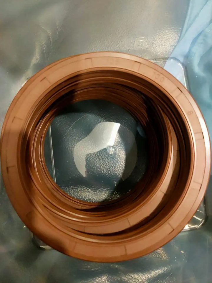 Oil seal FKM
