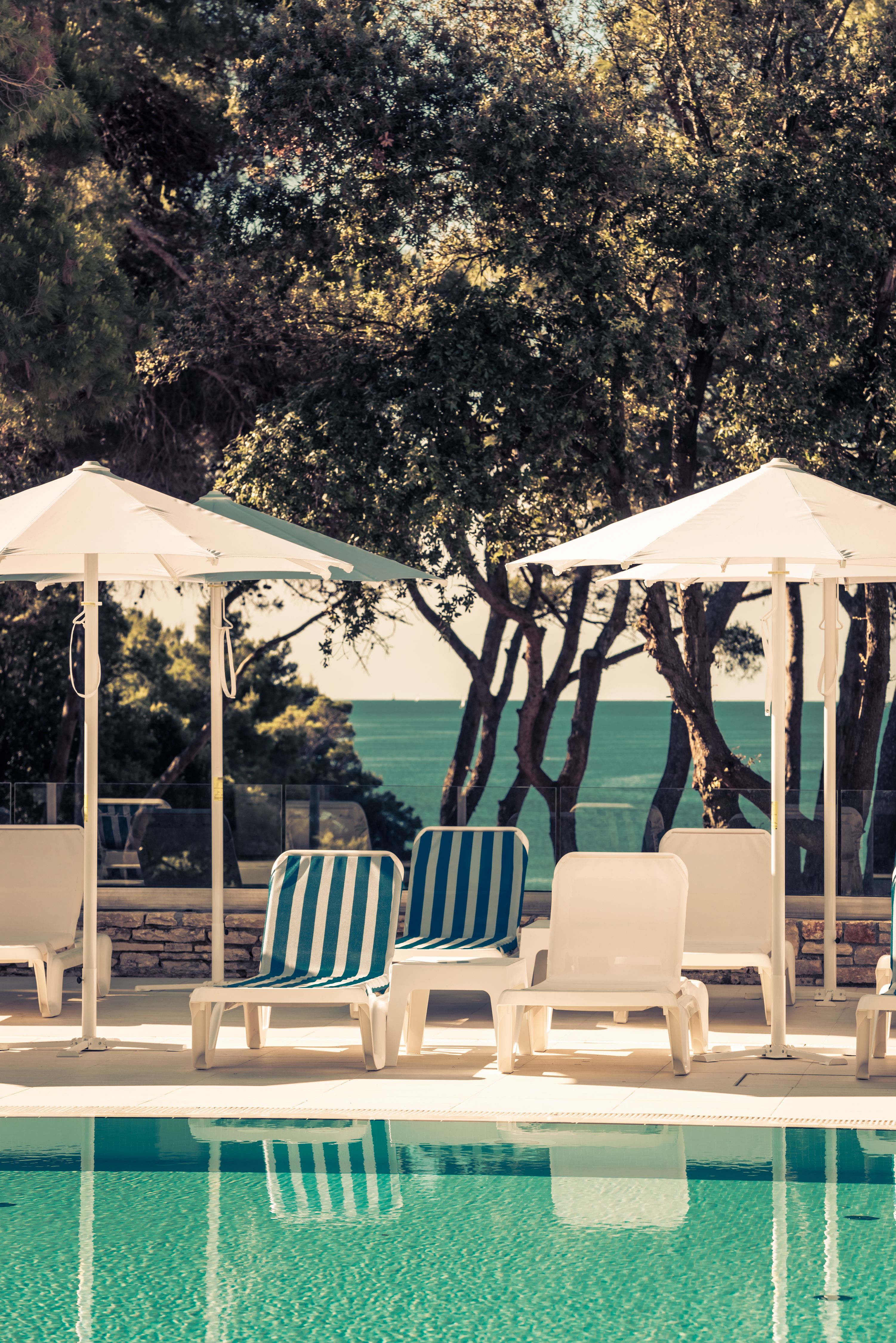 Bodrum'da Otel Havuzunda Şezlong Feci Kazası: Parmak Koptu — Turizm