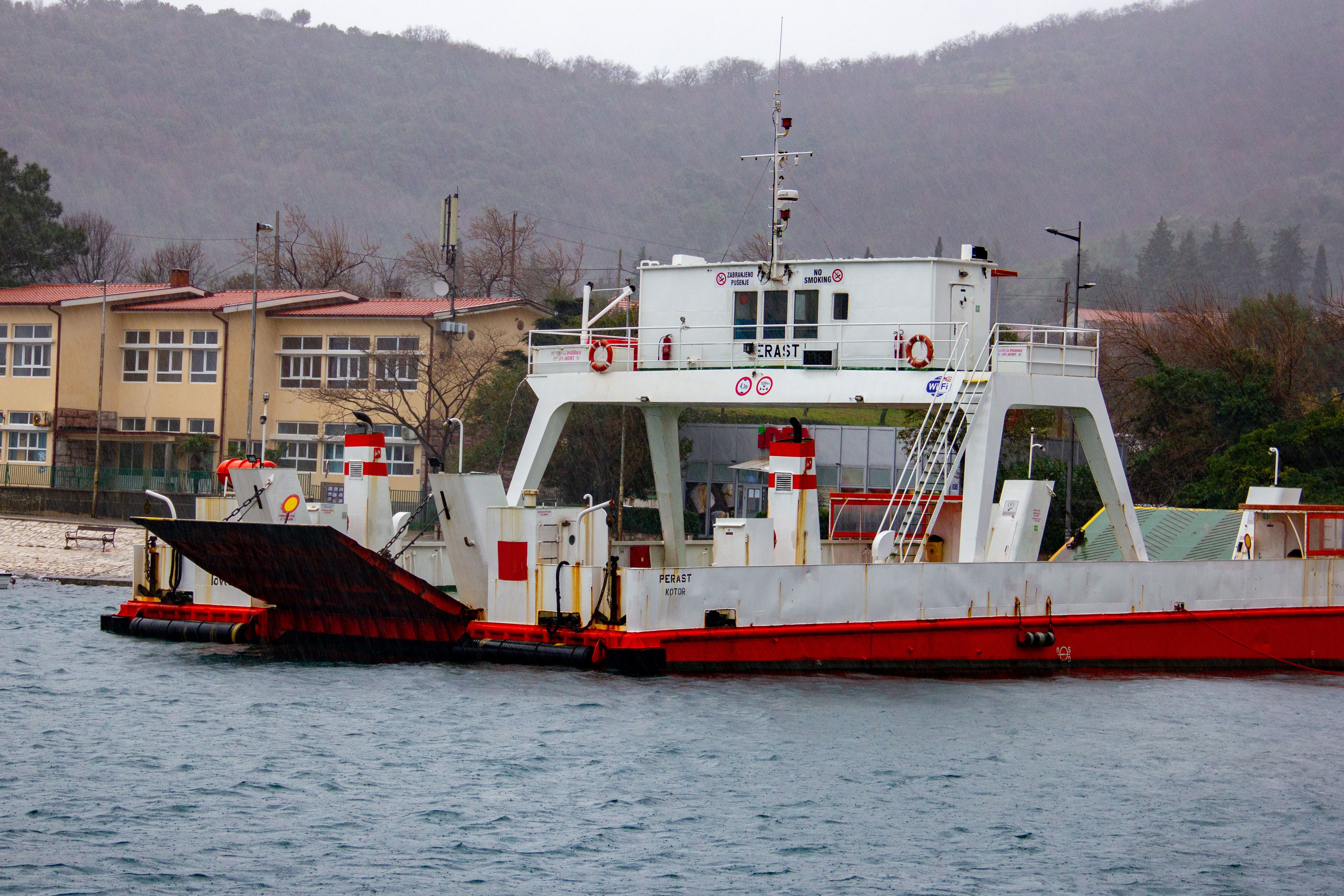 Marmaris'te teknedeki vatandaş Sahil Güvenlik tarafından tahliye edildi — Gündem