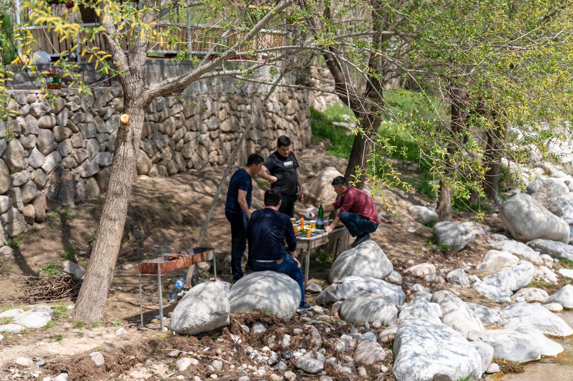 Akyaka'da Tatilcilere Çöp Deryası: Filtreli Pozların Gerçeği — Turizm