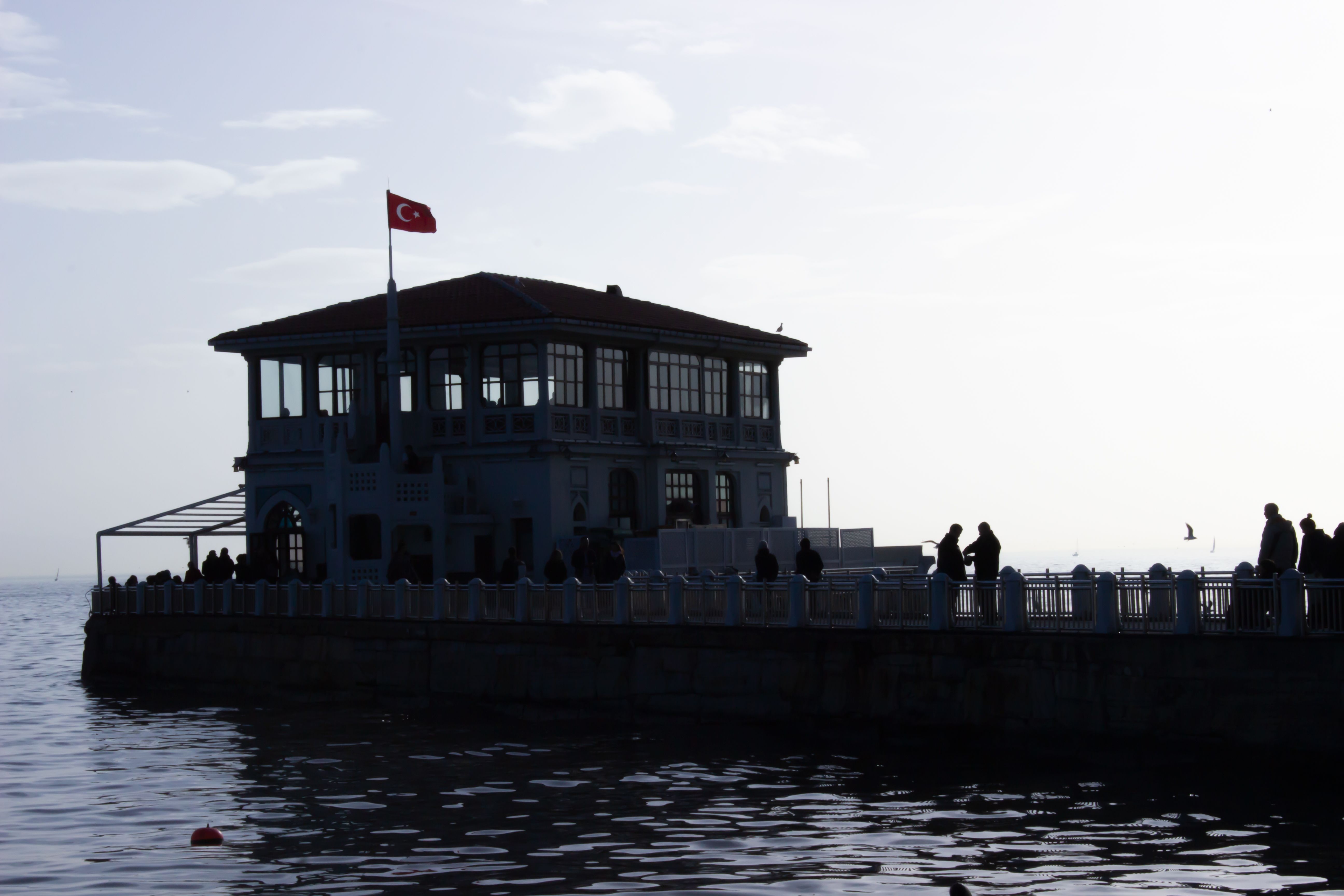 Marmaris Açıklarında Teknede Rahatsızlanan Yolcu Tahliye Edildi — Gündem