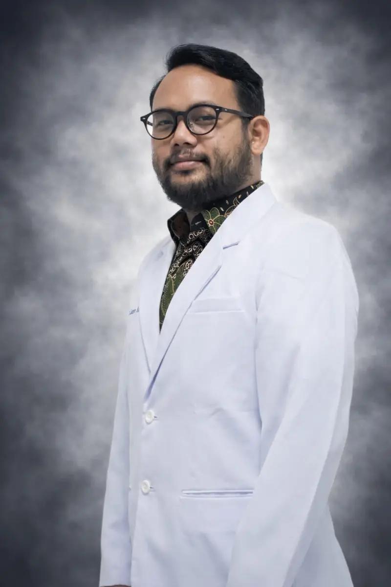 dr. Reyhan Dimas Dwinanda