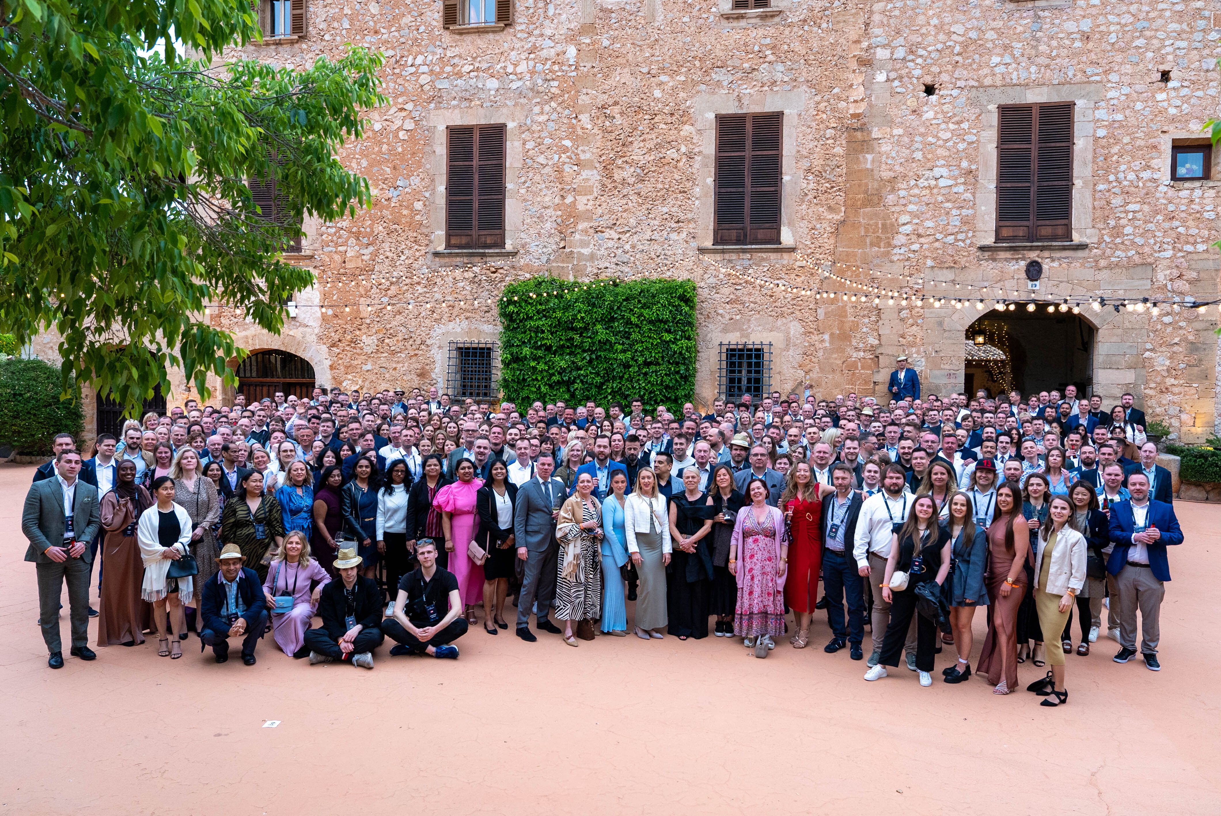 Group photo of Pearl Group