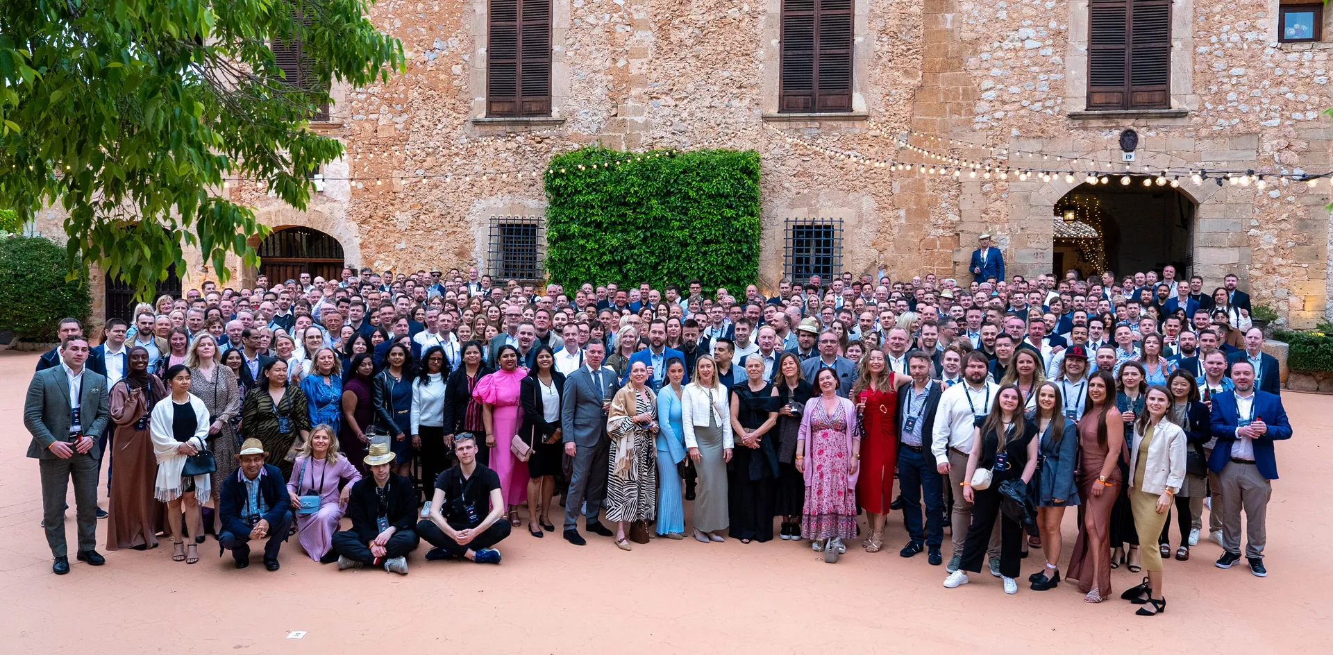 Group photo of Pearl Group
