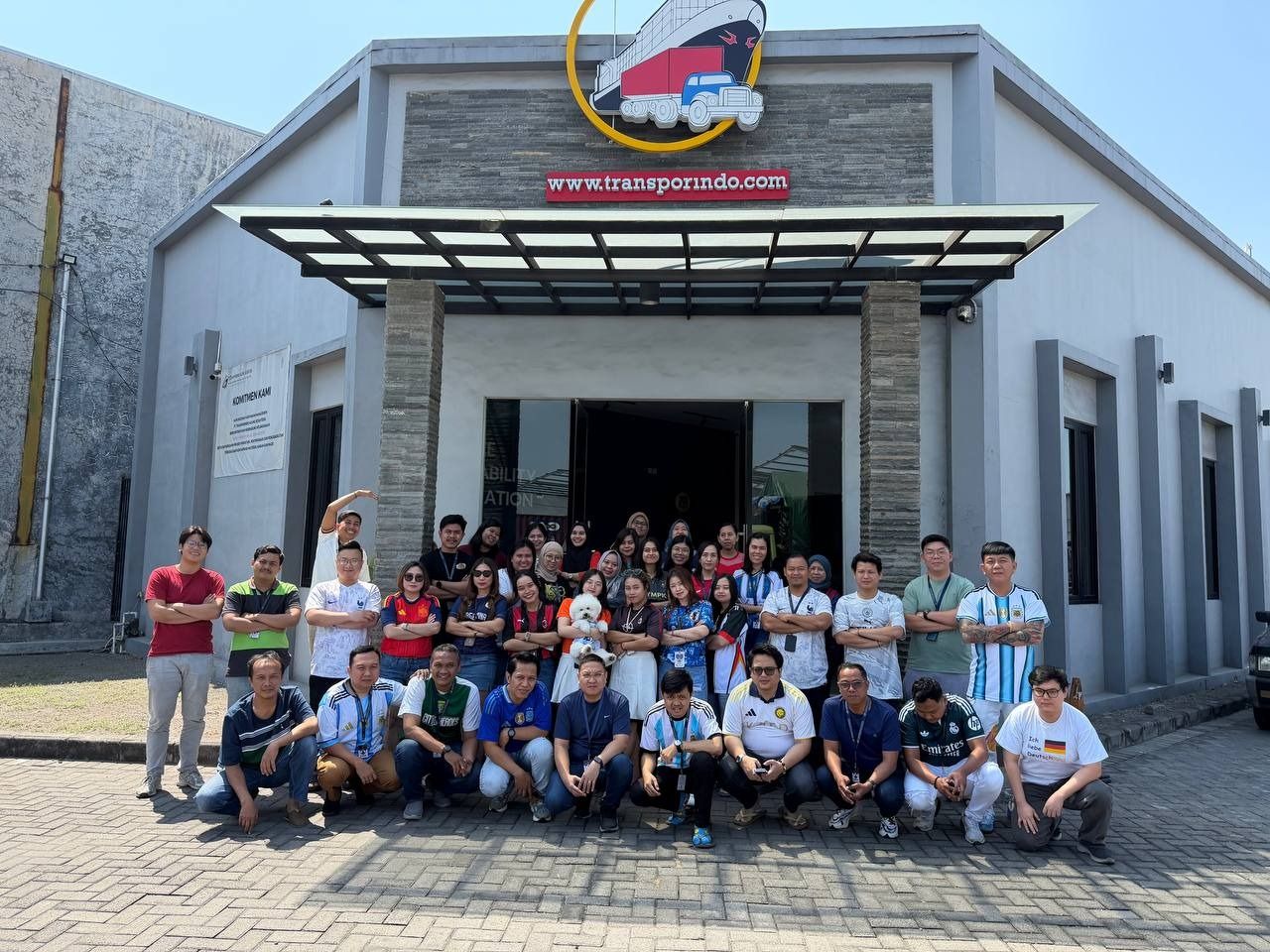 Perkuat Soliditas Antarkaryawan, PT Transporindo Agung Sejahtera Gelar Apresiasi Semangat Piala Dunia 2026