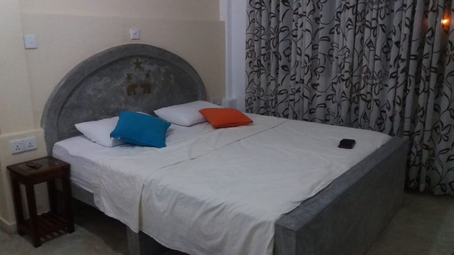 Turistické ubytování u Unawatuna beach. Cena za dvojlůžkový pokoj s koupelnou cca 340 Kč po smlouvání.