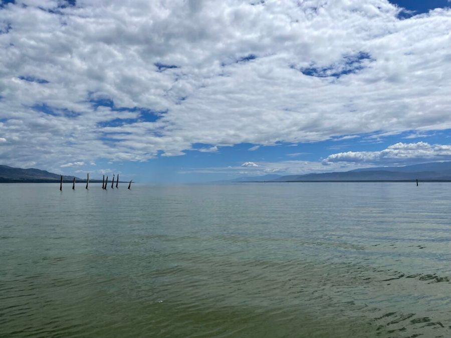 40 km dlouhé jezero Enriquillo, Dominikánská republika.