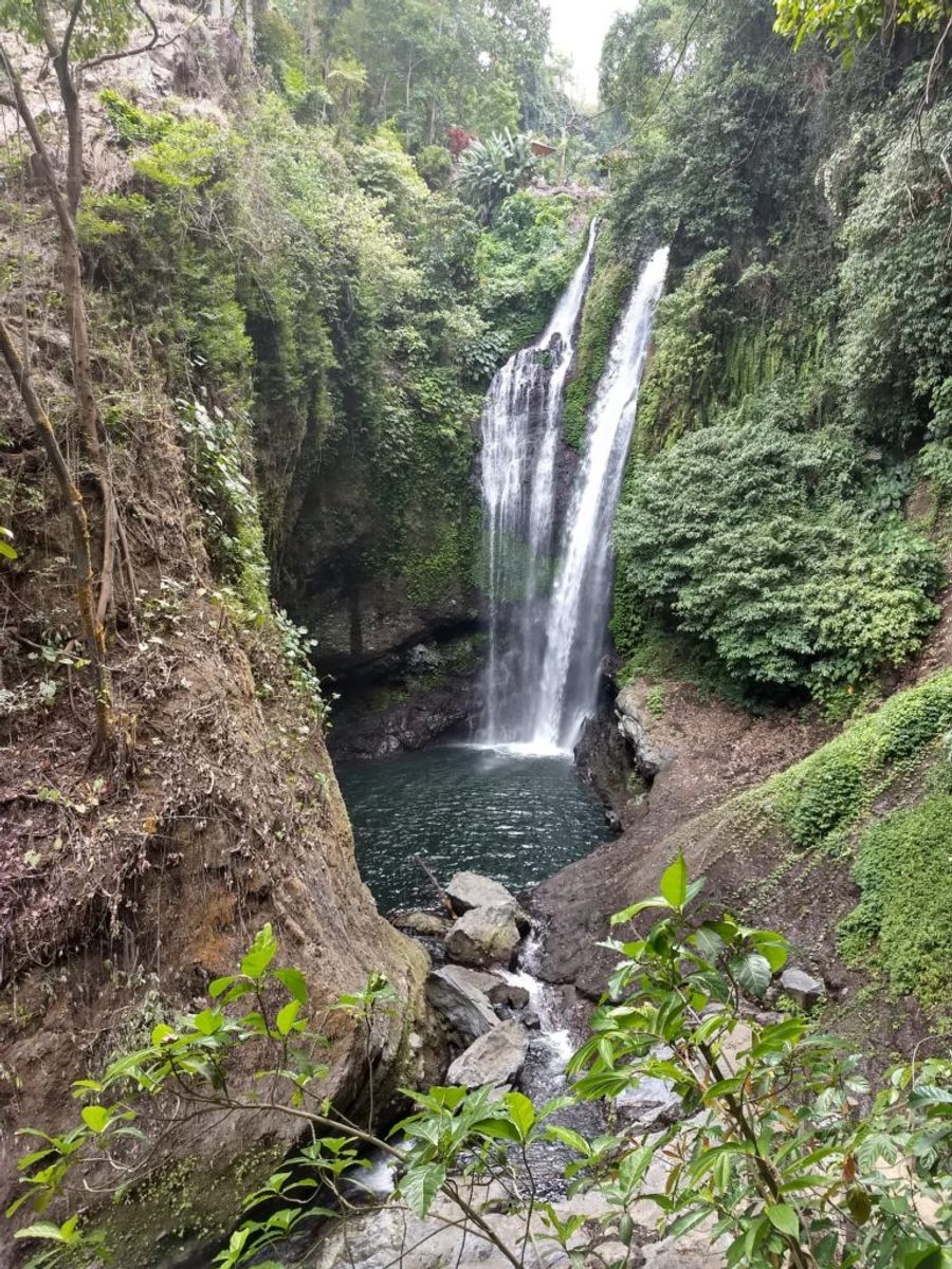 Aling-Aling Waterfall