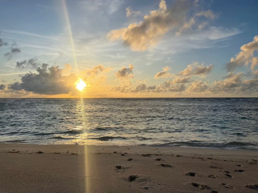 Falealupo západ slunce, Samoa.