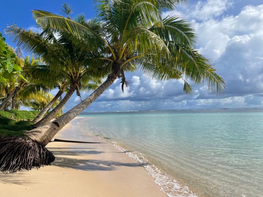 Pláž u Tailua beach fale, Samoa.