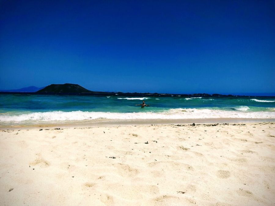 Flag beach.