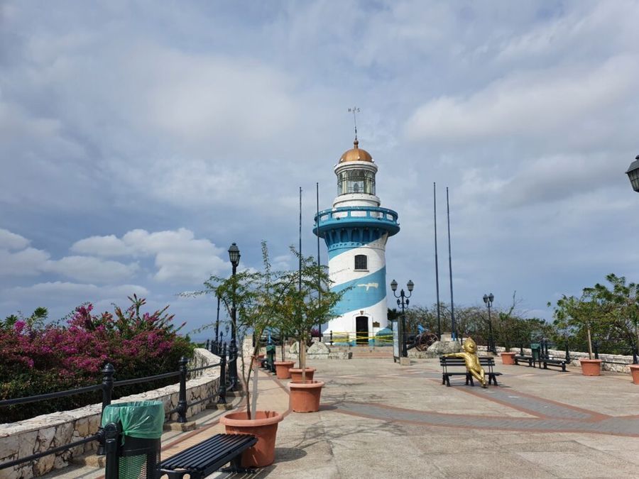 Vrchol Las Peñas s majákem, Guayaquil.