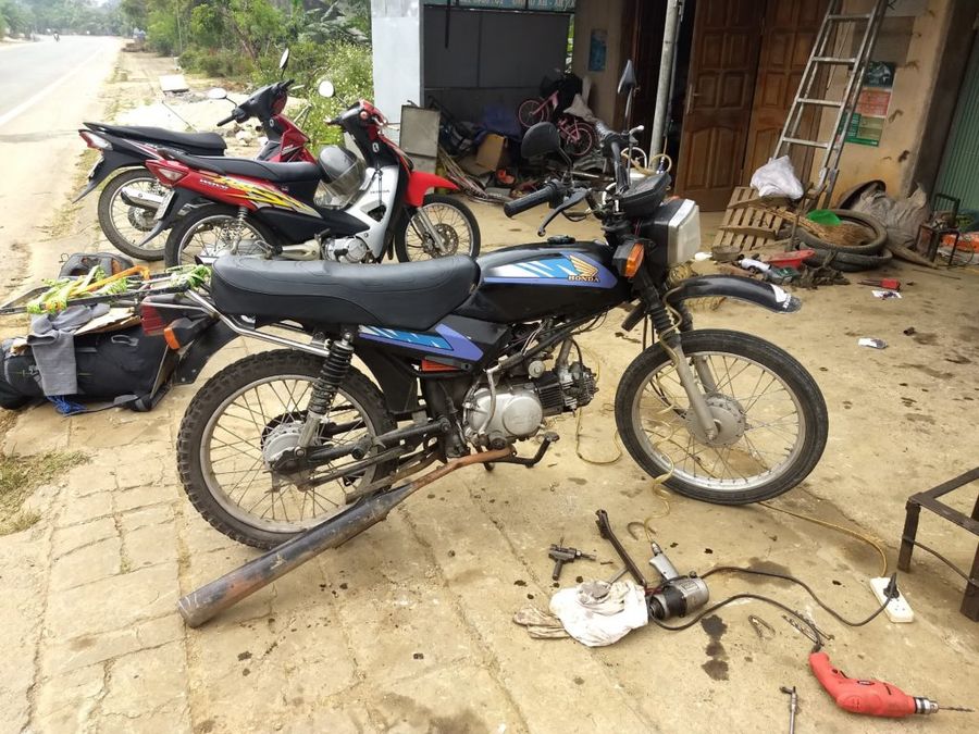 Počítejte, že se starší motorkou se servisu nejspíš nevyhnete.