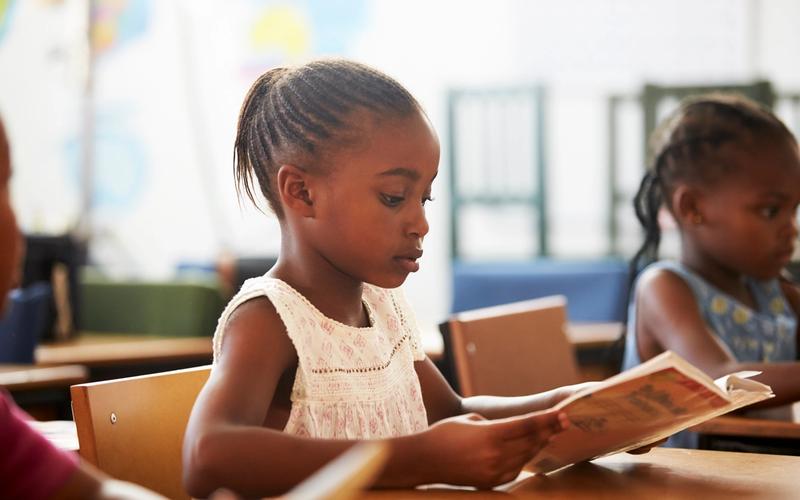 student learning to read using structured literacy