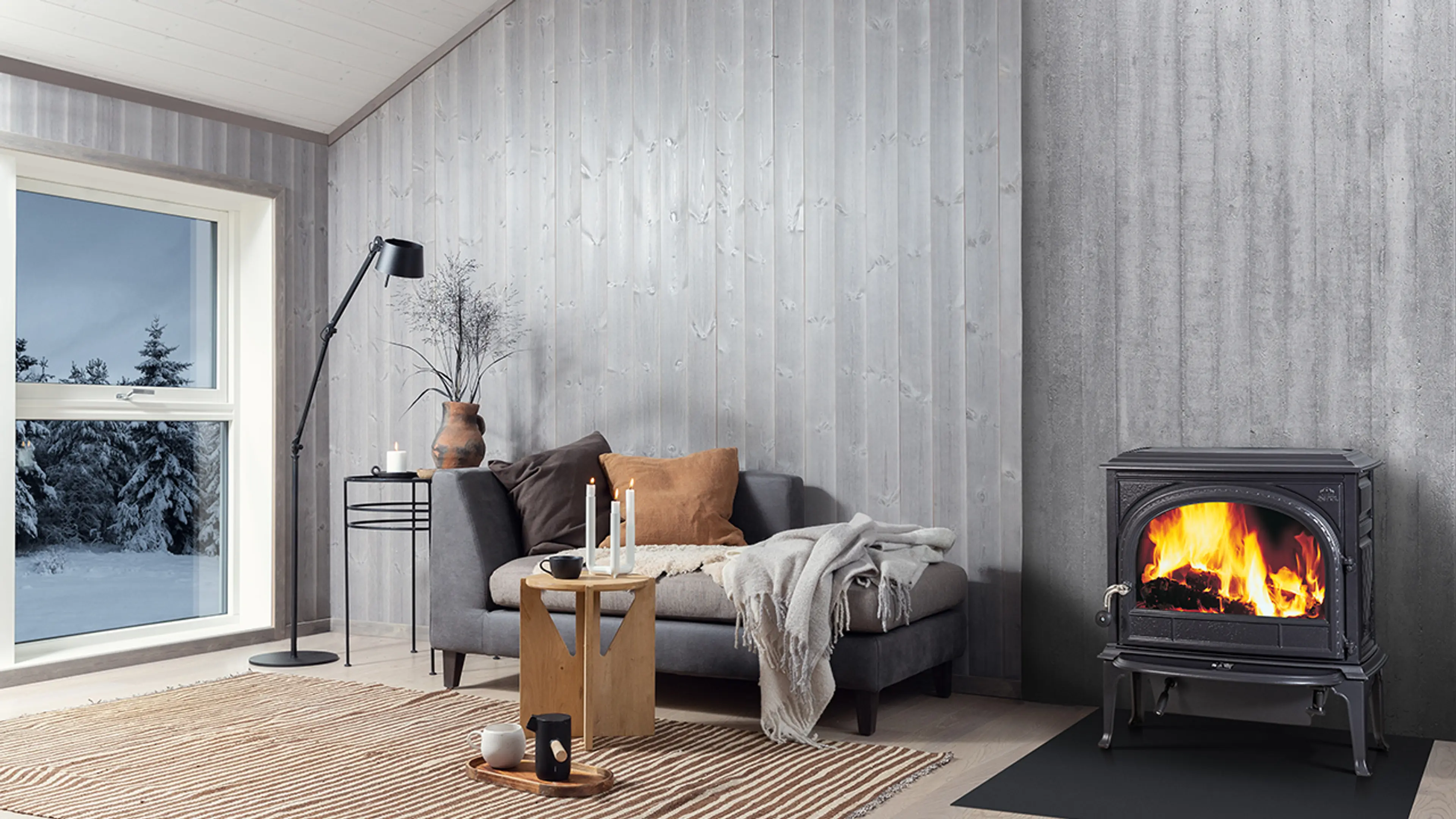 Støpejernsovn er en fin peis i hytte.