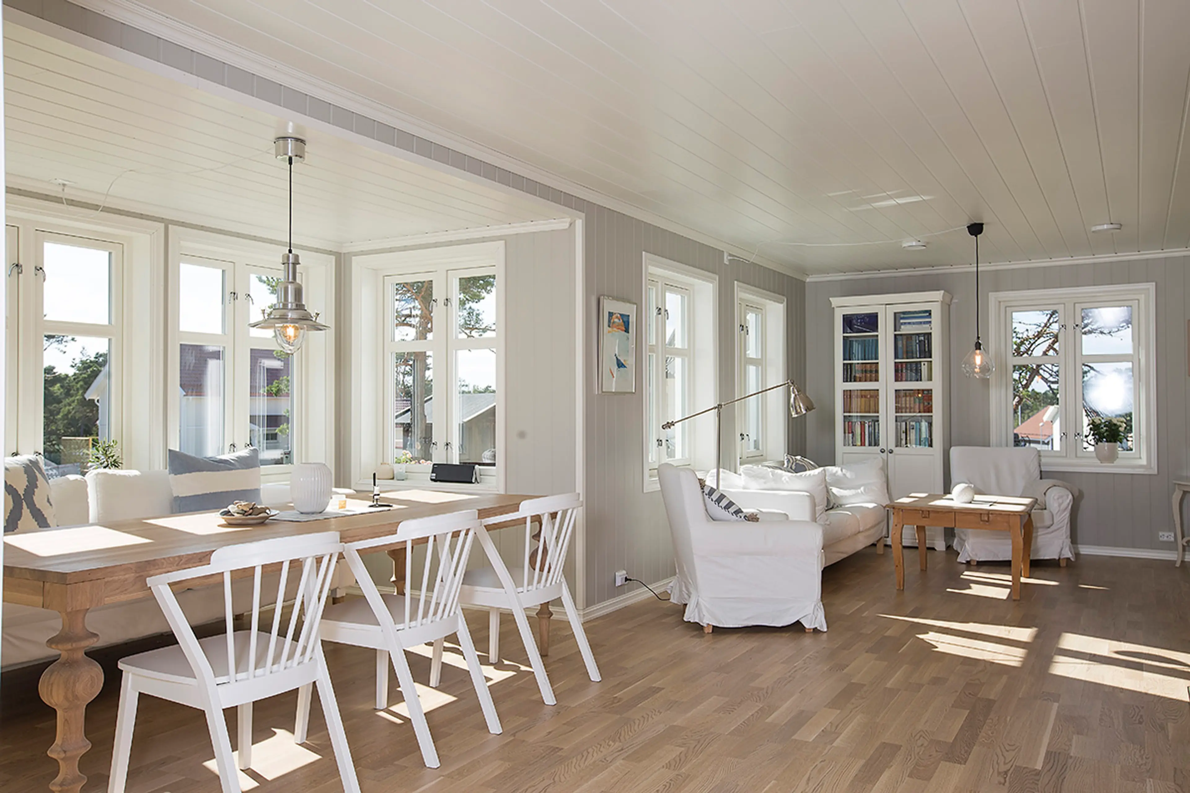 sommerhytte med nye vinduer fra Natre