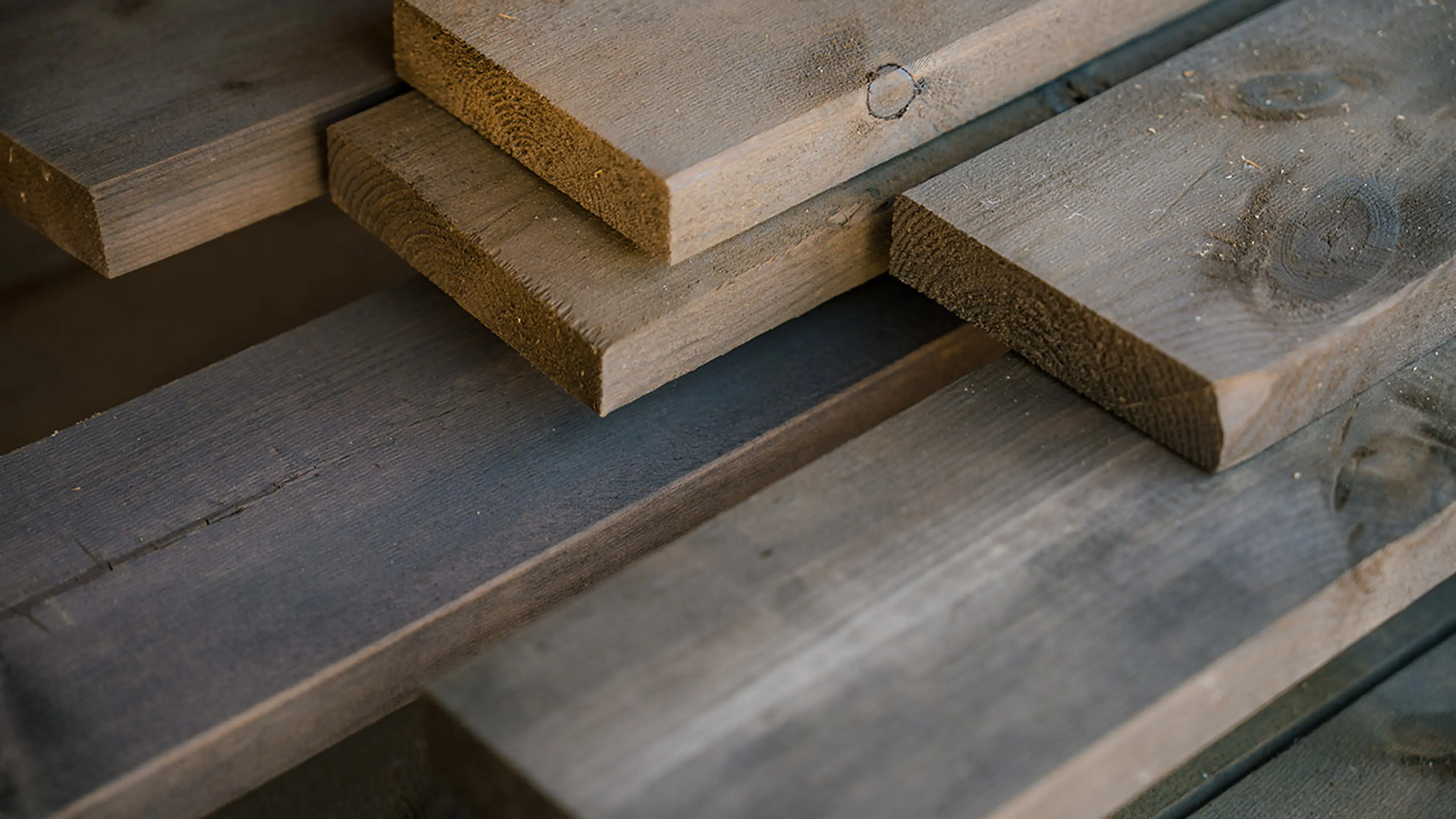 Concise royalimpregnerte terrassebord fra Talgø MøreRoyal.