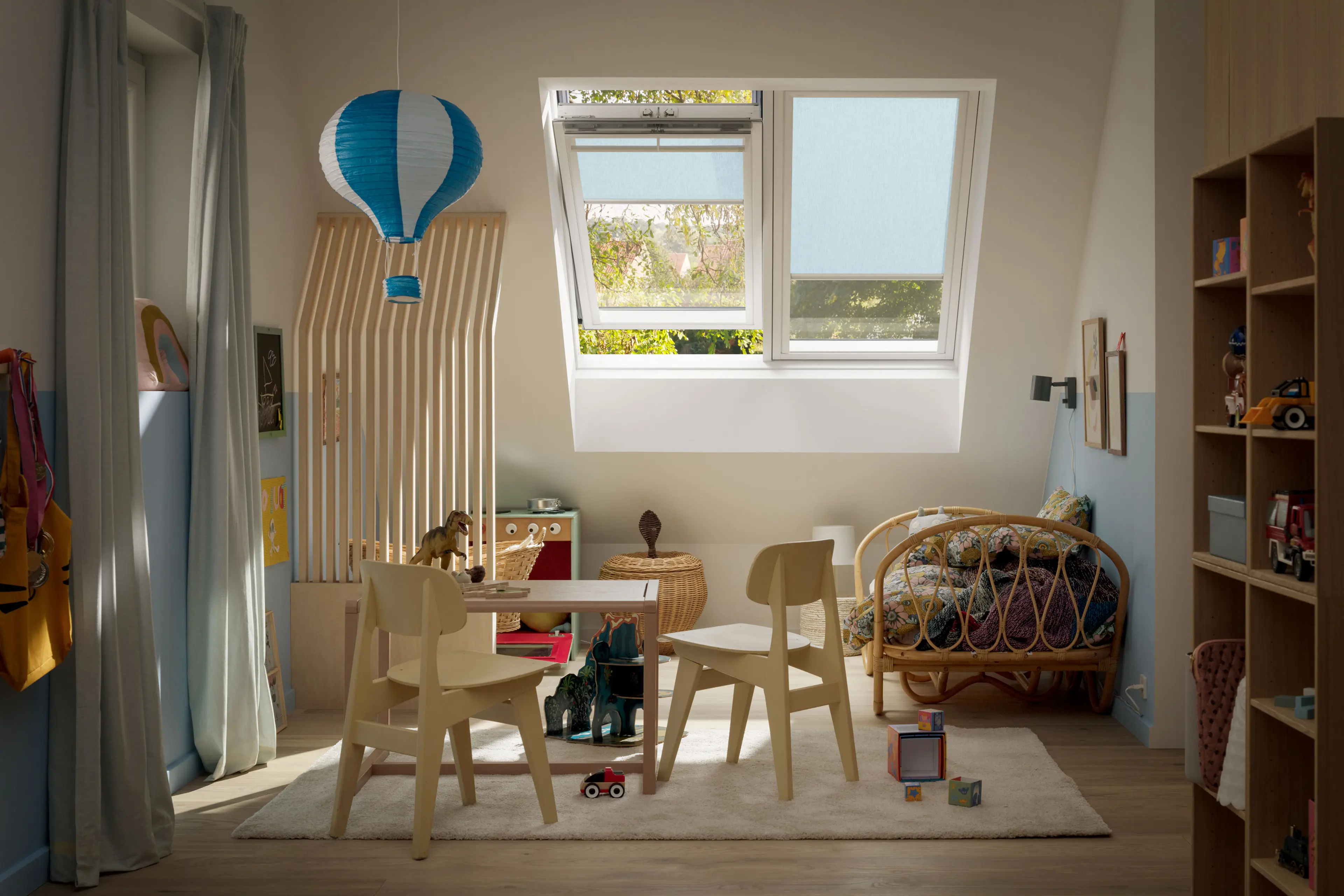 Barnerom med takvindu