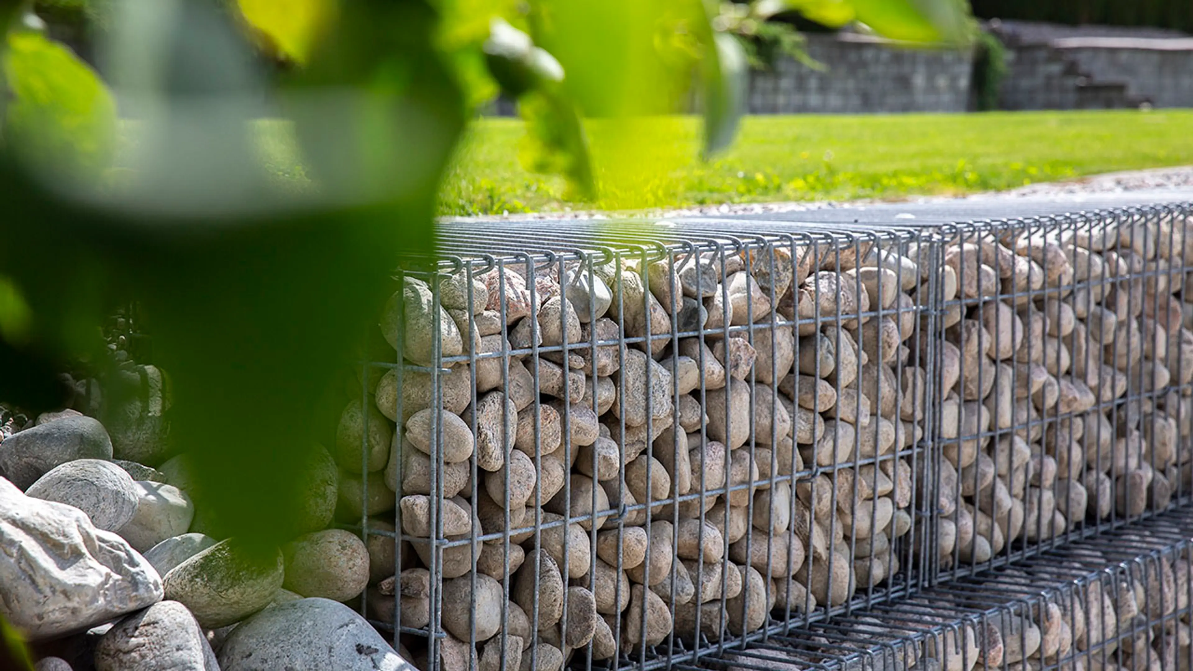 Gabionmur som støttemur.