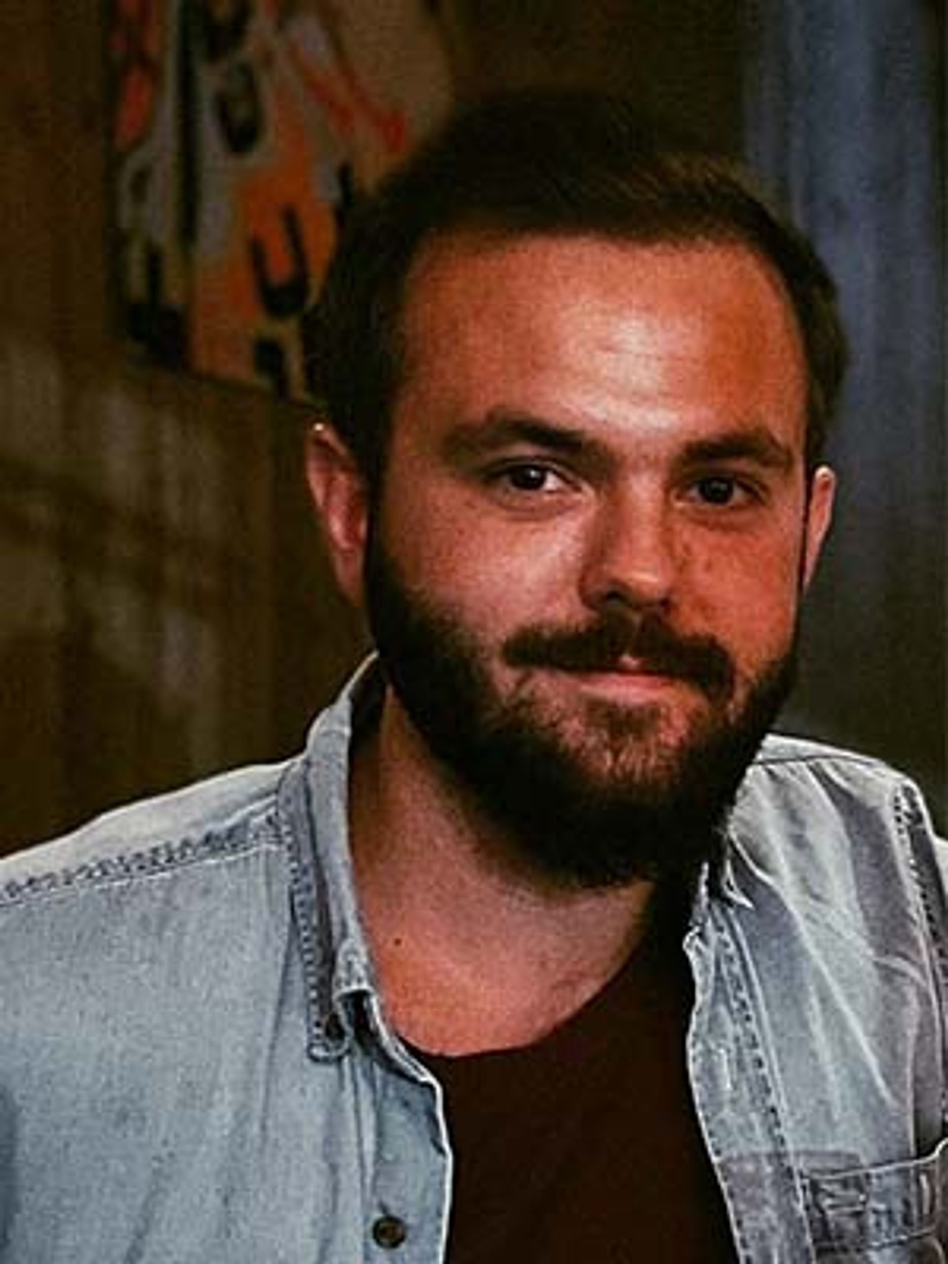 Portrettbilde av Fredrik som har tatt opp fag som privatist hos Sonans