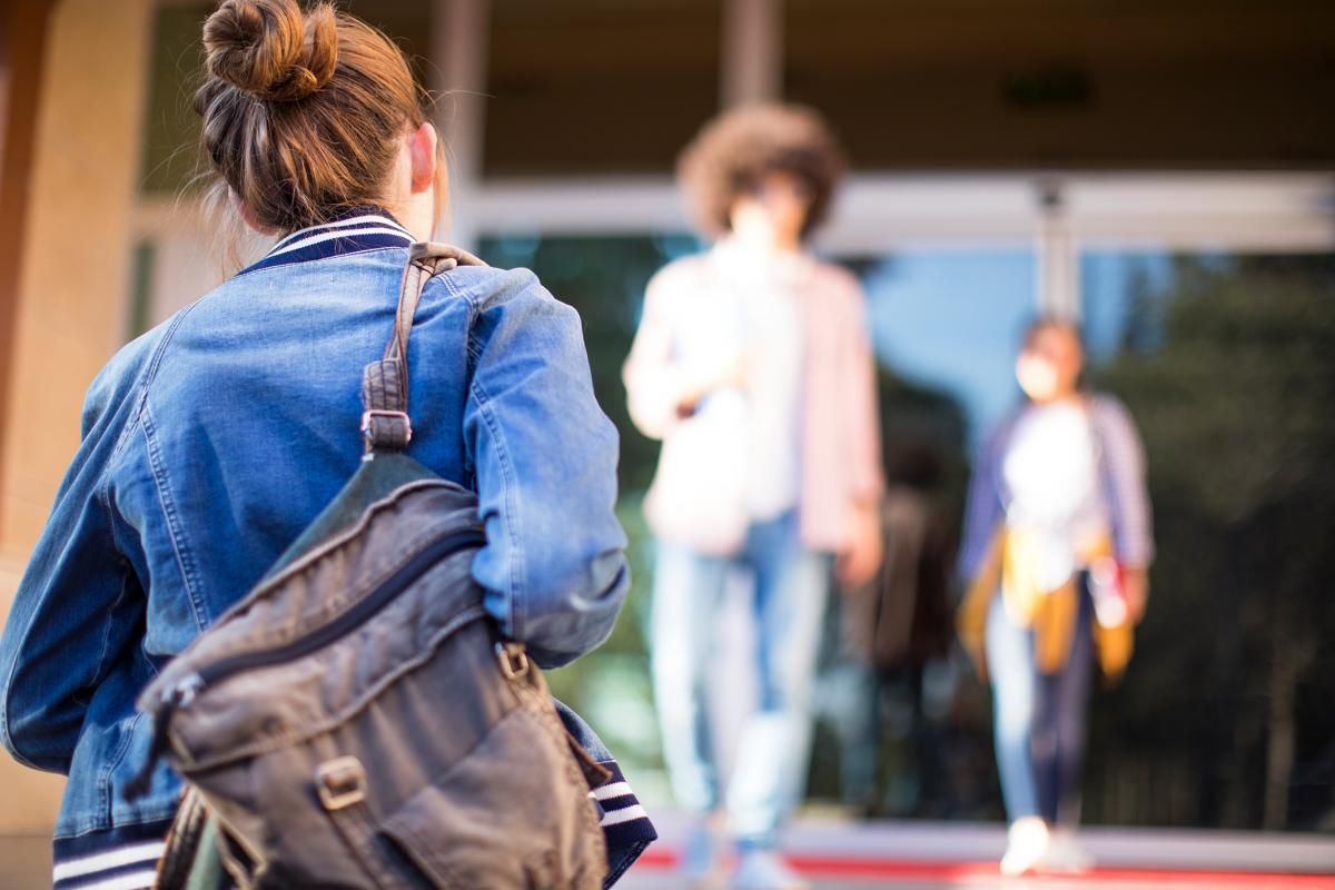 Ta opp fag som privatist i klasserom