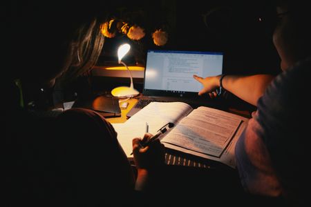 Pros and Cons of Zettelkasten Note-Taking picture