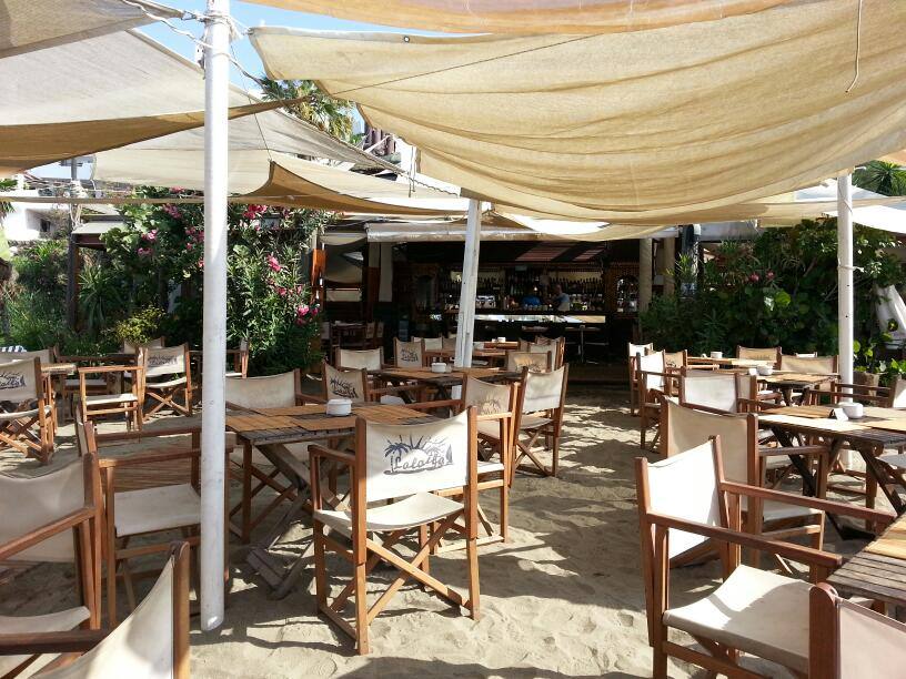 Lolailo Beach Bar