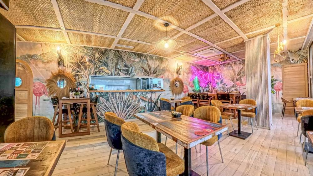 Beach Club La Carihuela - Restaurant & Lounge Bar