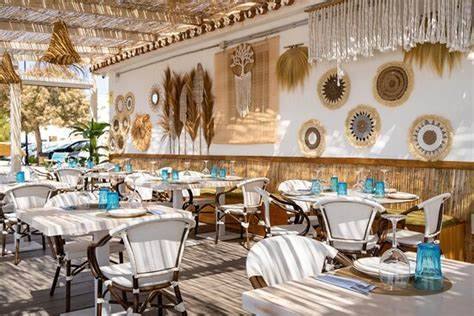 Los Delfines Beach Restaurant
