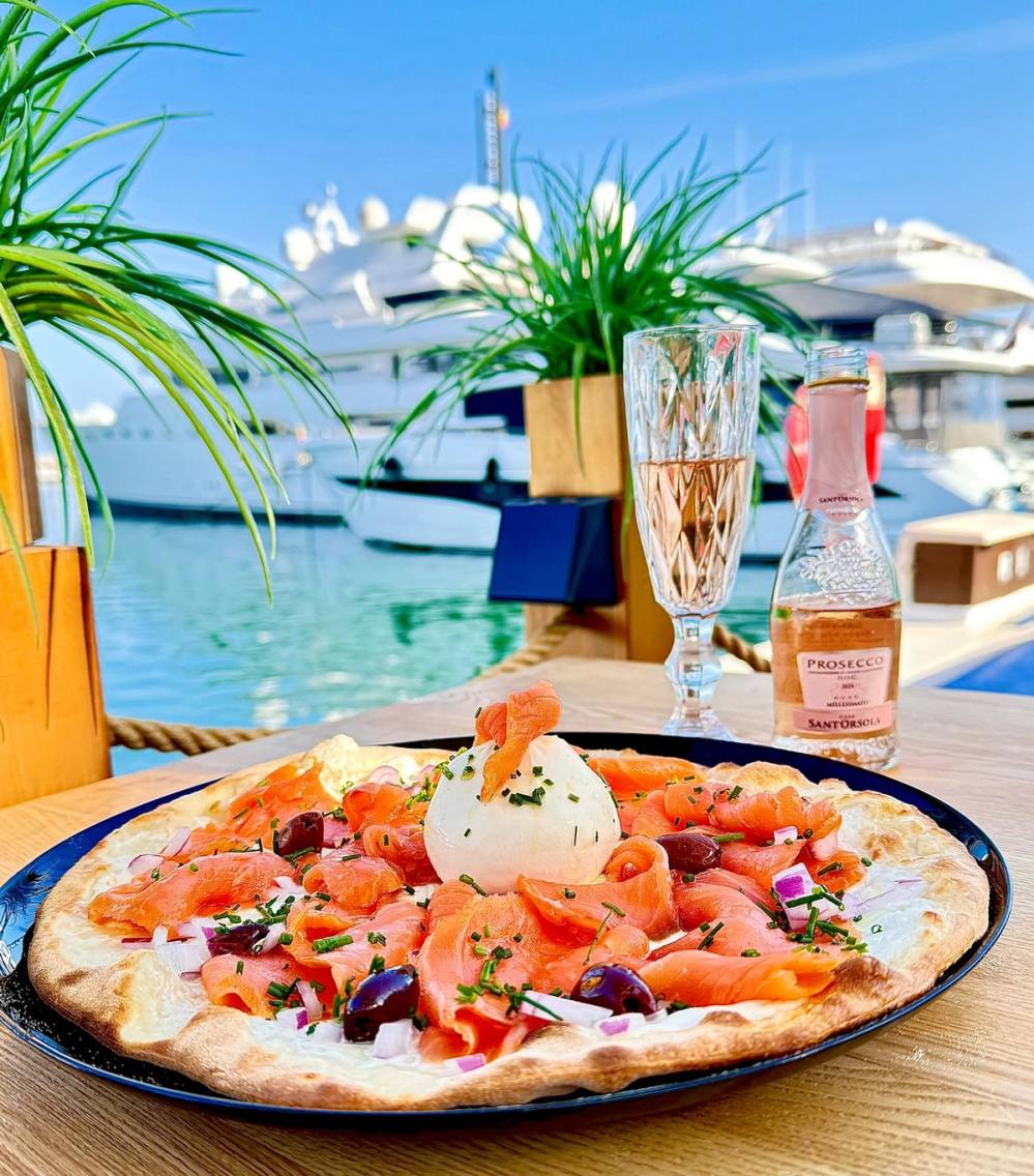 AMORE E FANTASIA Frontline in Puerto Banus, Italian Restaurant with Wood Fired Pizza, Outdoor Terrace with Sea & Yacht Views