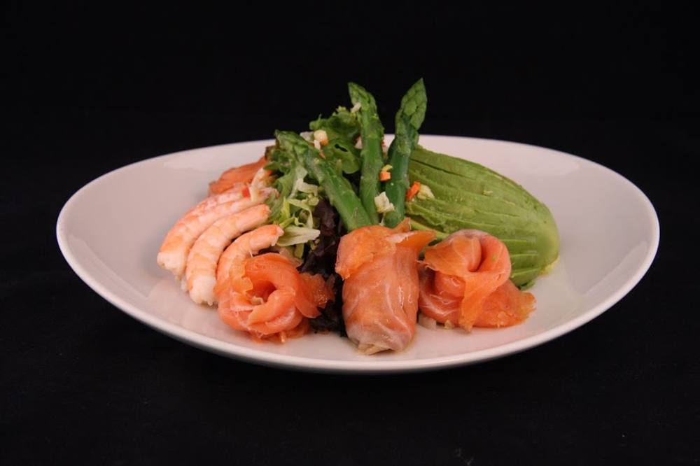 La Plaza Beach Restaurant @ Dona Lola