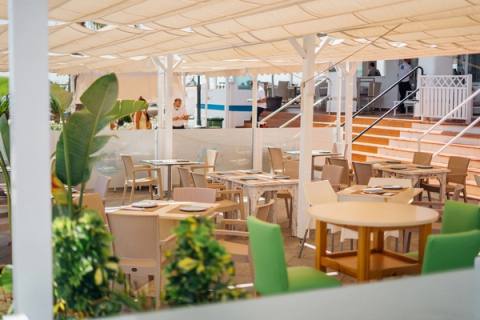 Ellas Restaurant & Beach