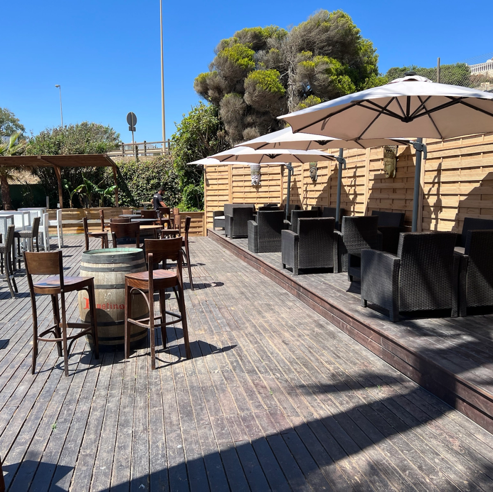 Restaurante Faro playa & Charcòn Beach