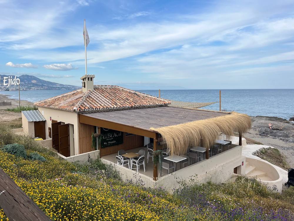CHIRINGUITO FULL BEACH | PLAYA MIJAS COSTA