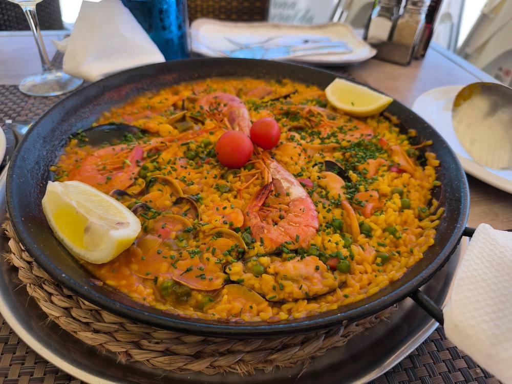 Playa & Sol Lounge Restaurant