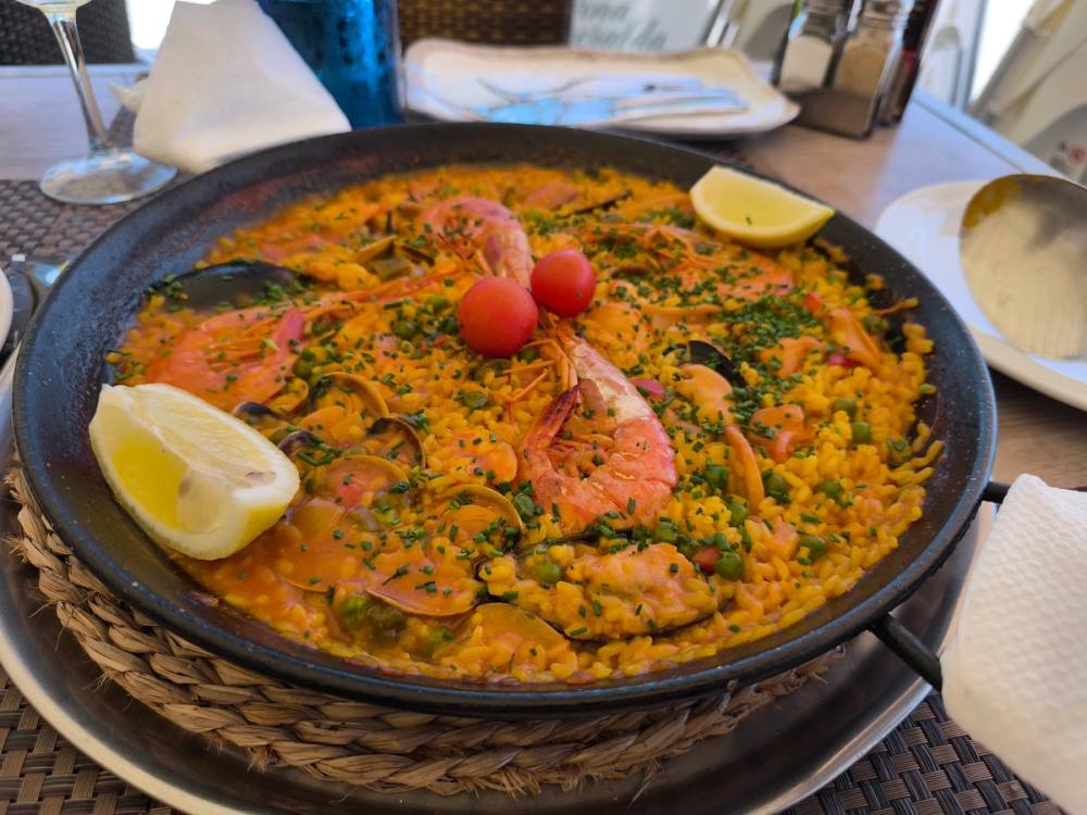 Playa & Sol Lounge Restaurant