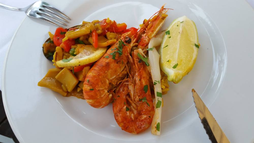 Playa & Sol Lounge Restaurant