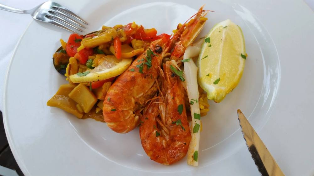 Playa & Sol Lounge Restaurant