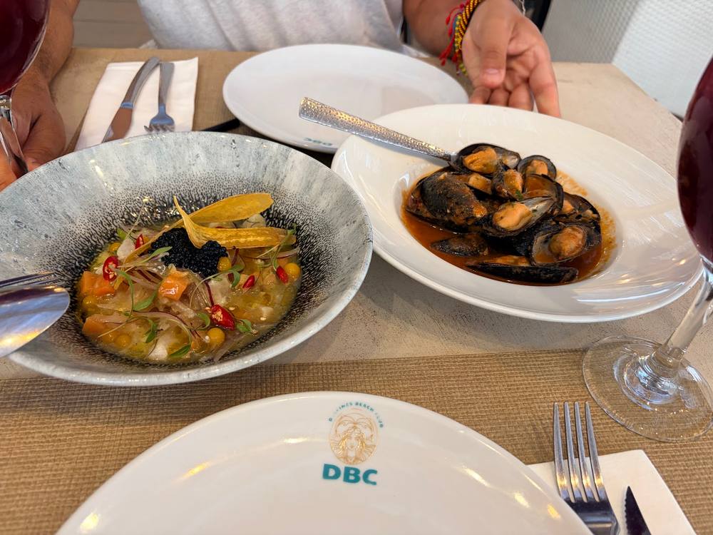 Los Delfines Beach Restaurant