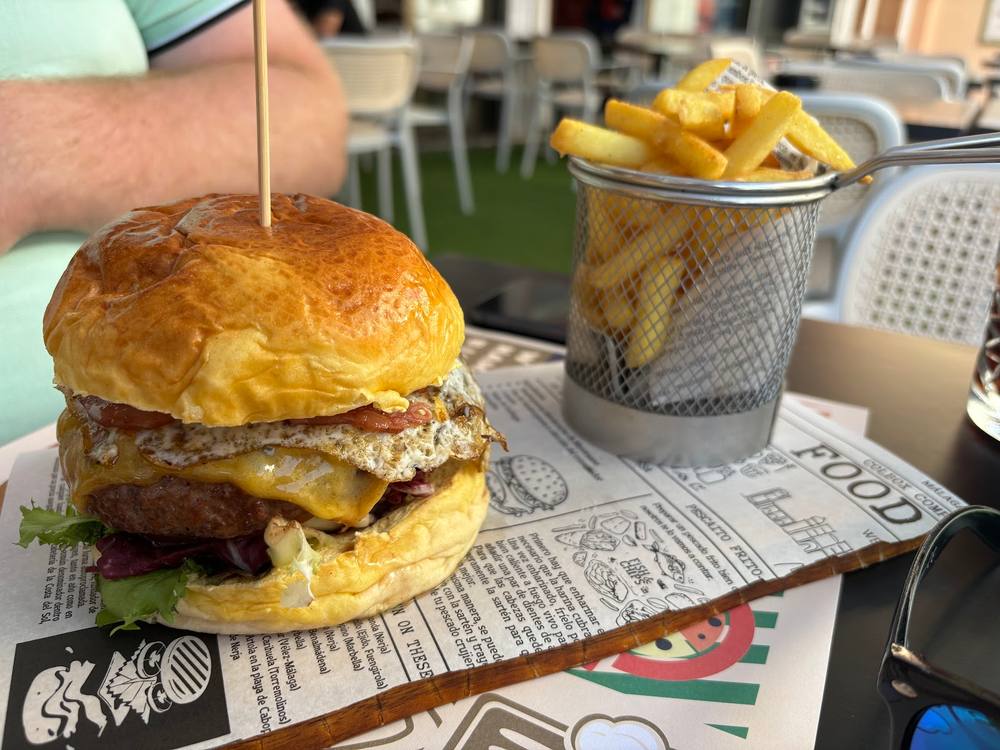Beach Club La Carihuela - Restaurant & Lounge Bar
